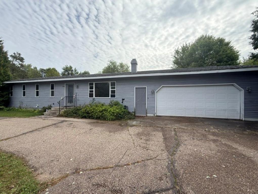 1542 Pine Grove Drive — photo