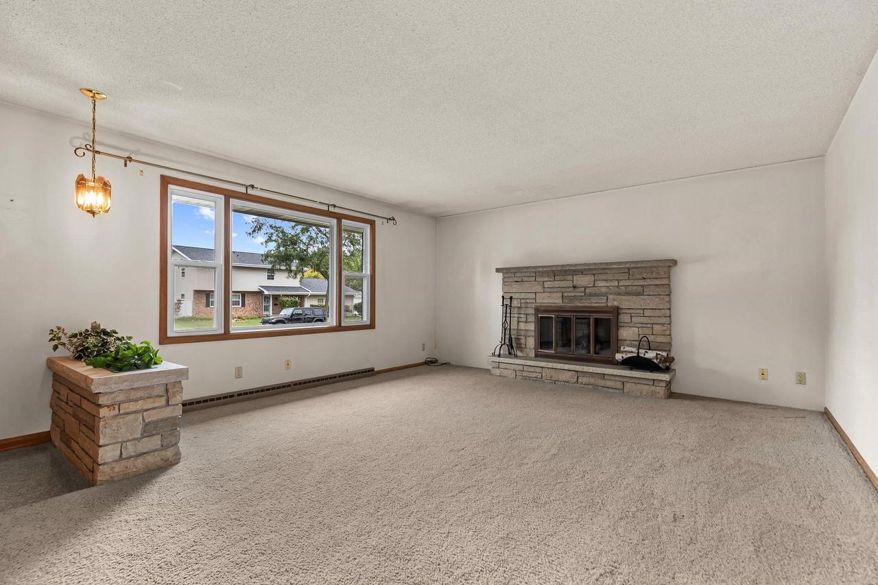 1229 E Pershing STREET, Appleton, WI 54911 — photo 2