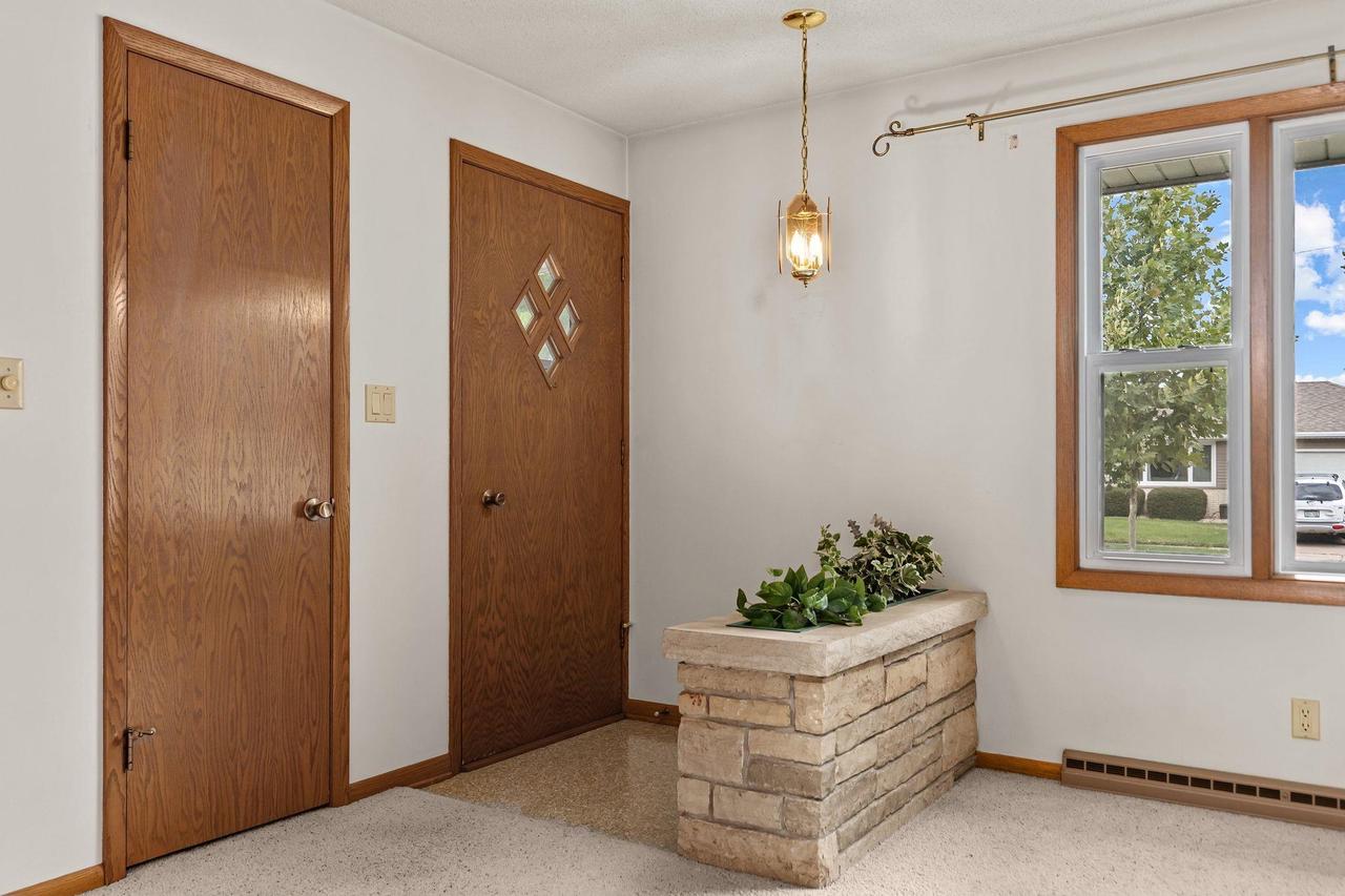1229 E Pershing STREET, Appleton, WI 54911 — photo 3