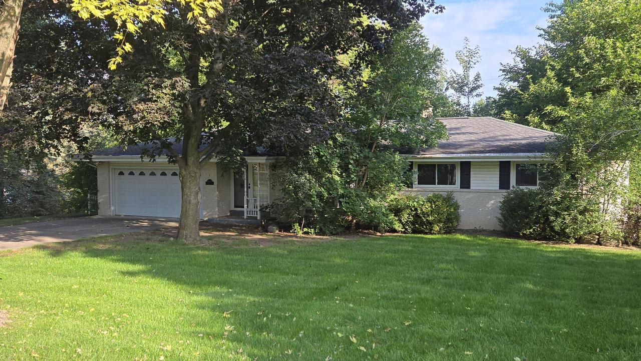 21670 Clarion Lane — photo