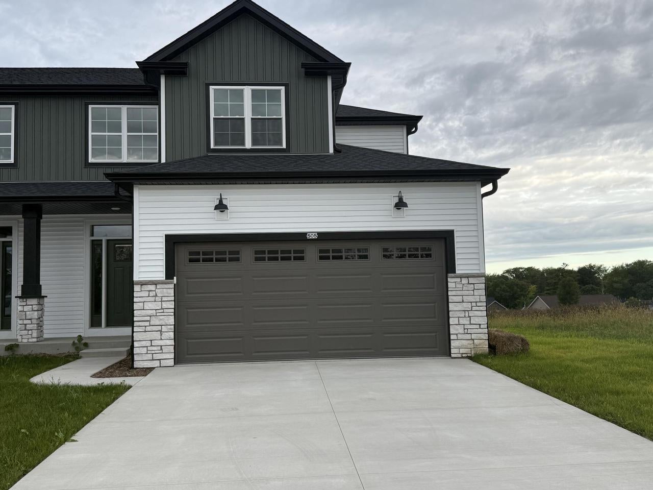 505 Golf Drive — photo