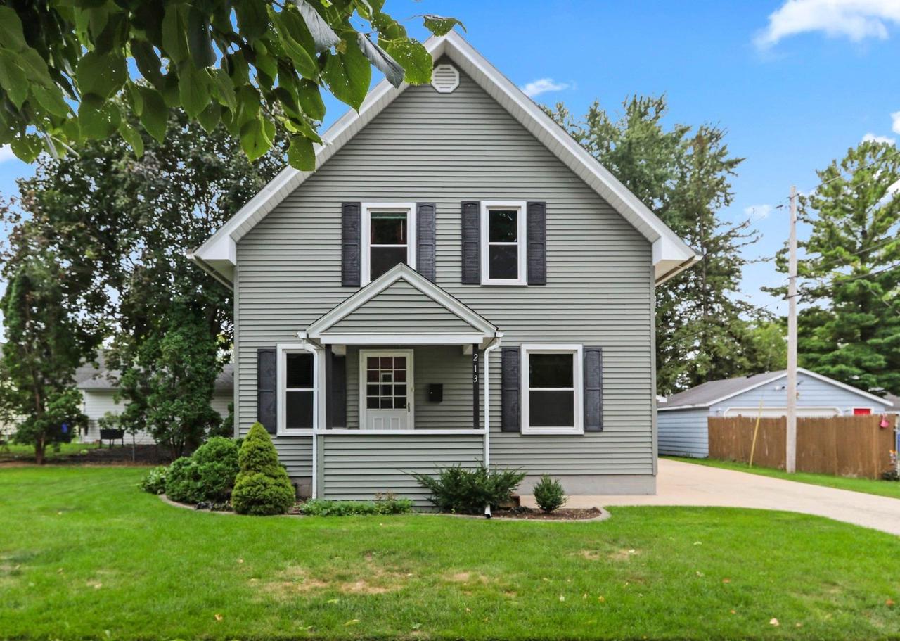 213 W Marquette Street — photo