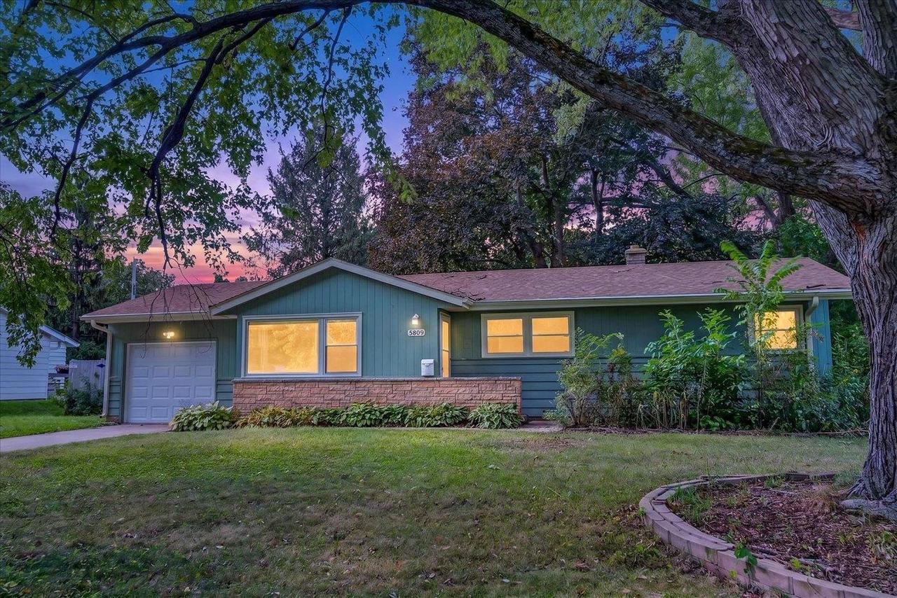 5809 Thrush Lane — photo