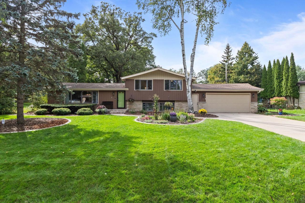 2663 Woodcrest Drive — photo