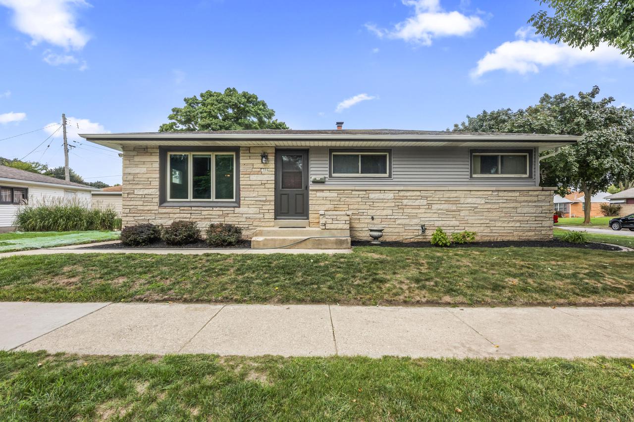 7306 W River Bend Drive — photo