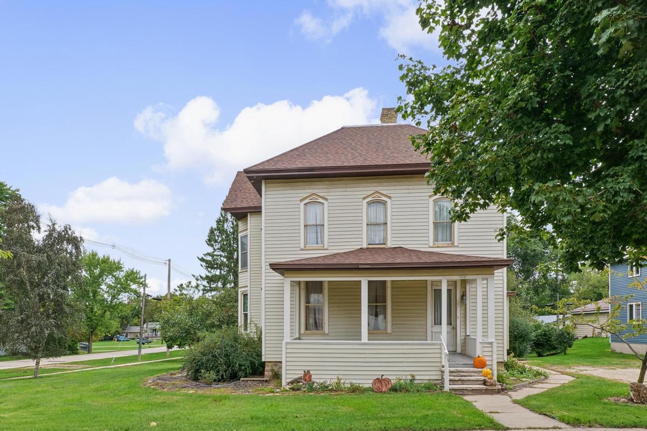 330 W Main Street — photo