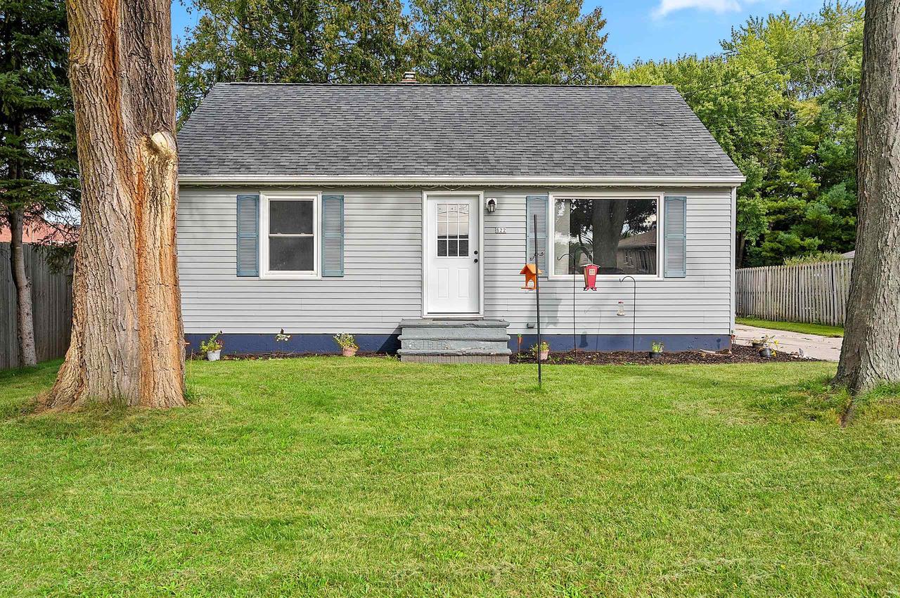 822 Ardennes Street — photo