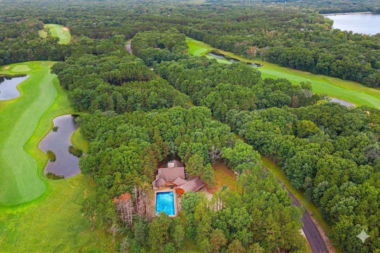 373 Pinehurst Drive — photo