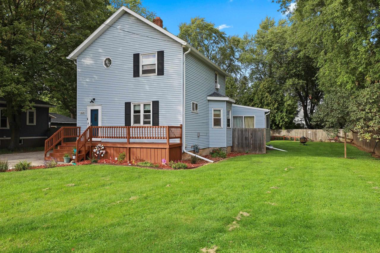 1020 Dousman Street — photo