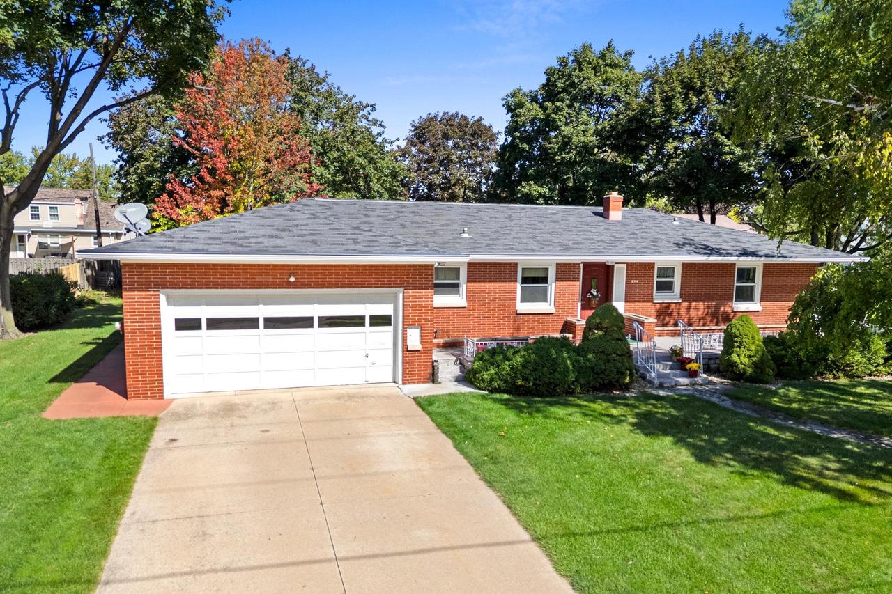 854 E Cecil Street — photo