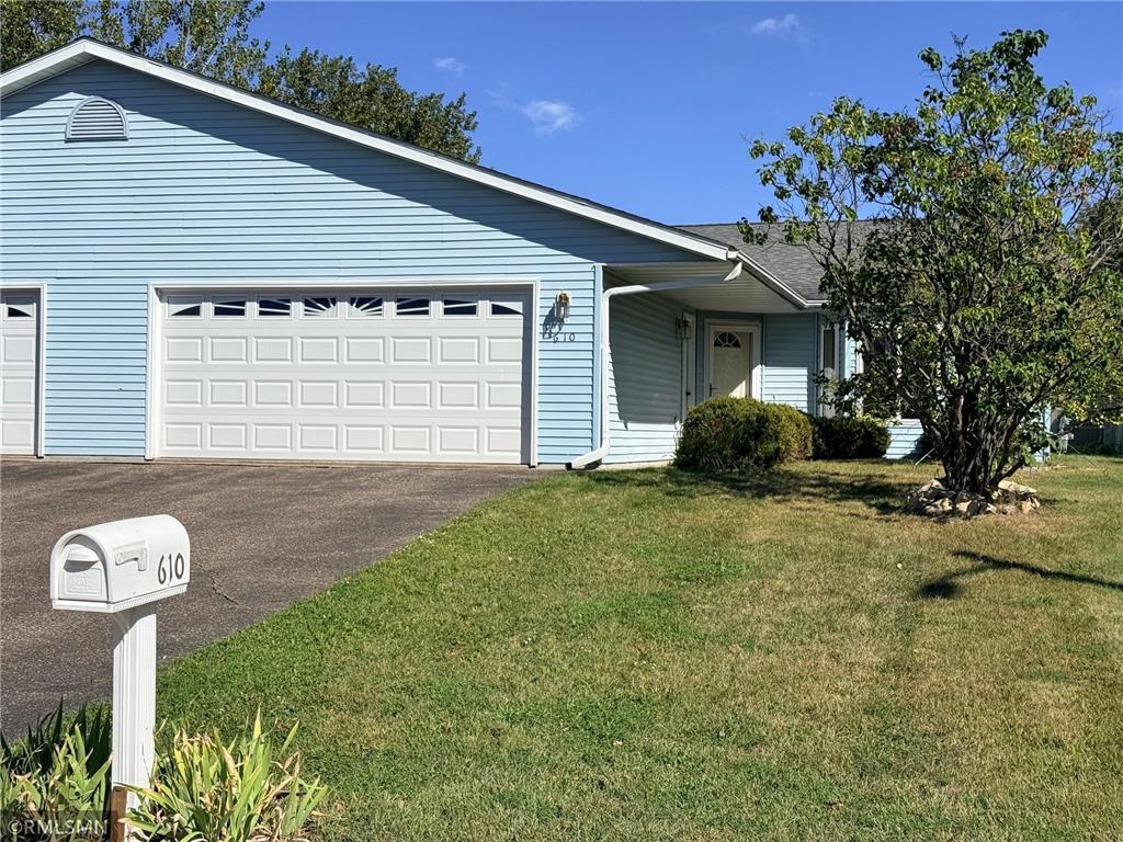 610 Meadows Drive — photo