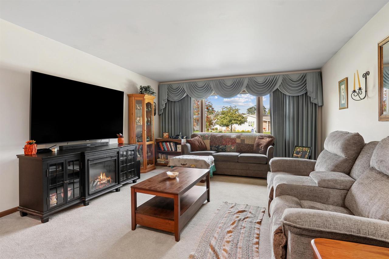 2529 38th Street, Two Rivers, WI 54241 — photo 3