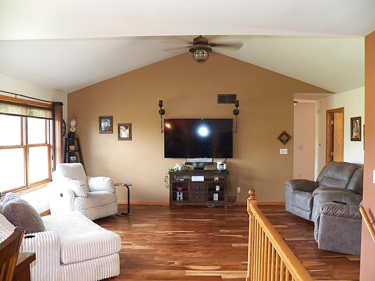 4502 Ridge COURT, Manitowoc, WI 54220 — photo 2