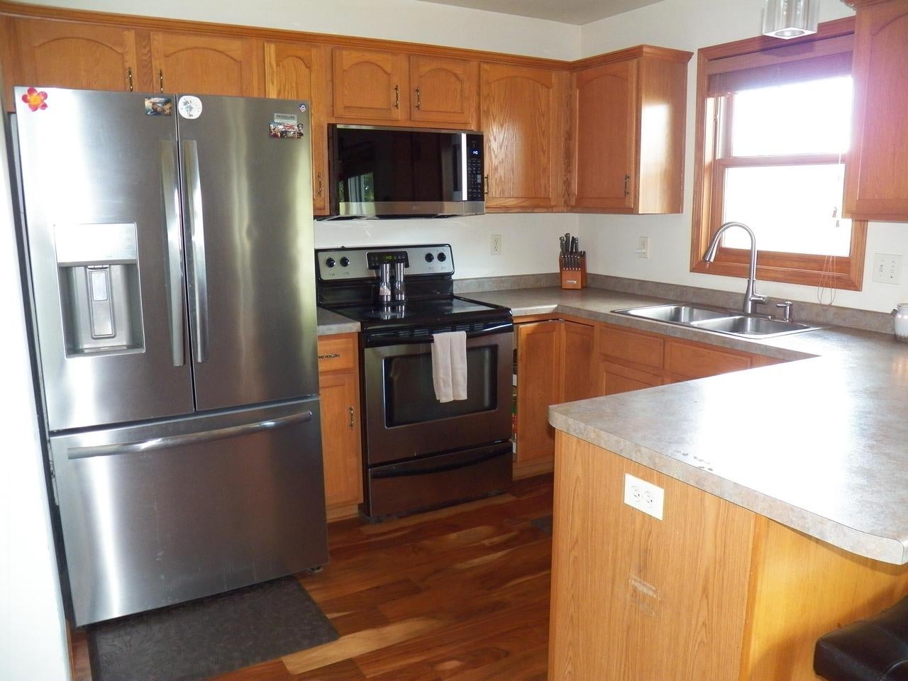 4502 Ridge COURT, Manitowoc, WI 54220 — photo 3
