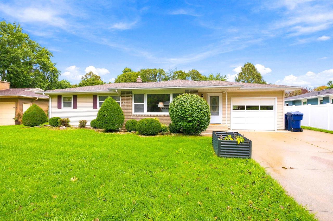 1010 N Lexington Drive — photo