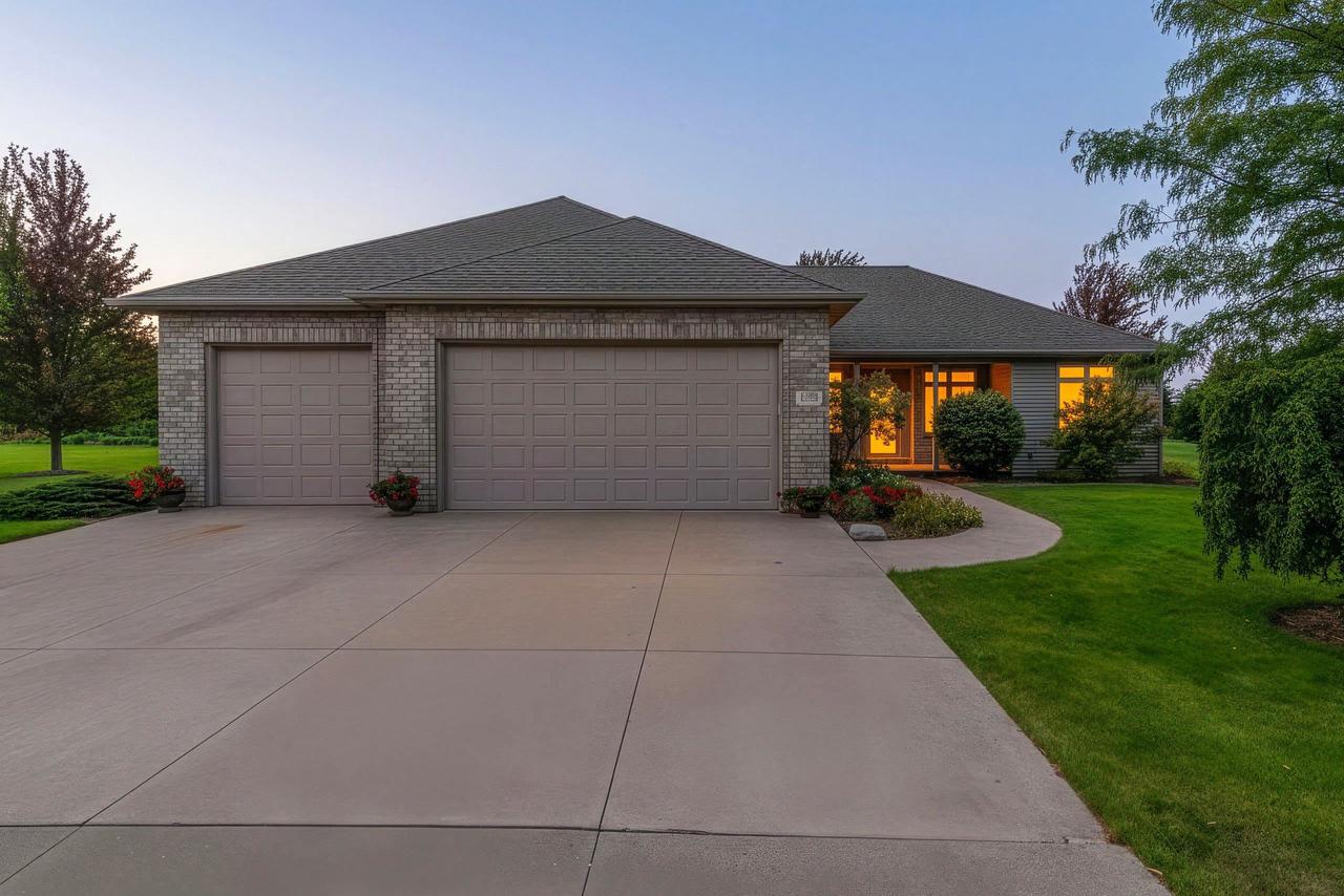 442 Windmill Drive — photo
