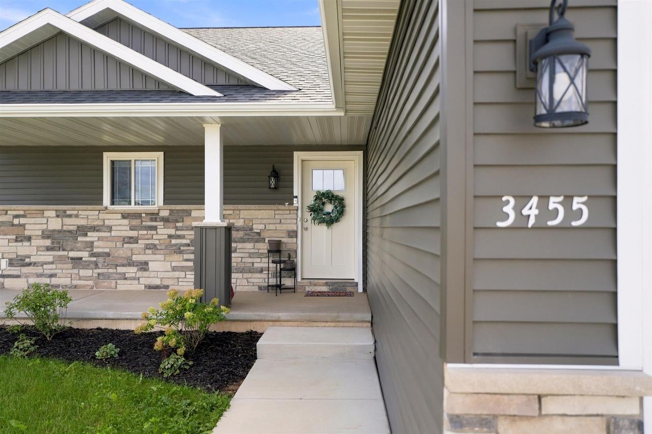 3455 E Rubyred DRIVE, Appleton, WI 54913 — photo 2