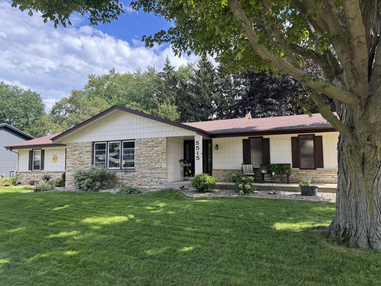 5515 Birch View Road — photo