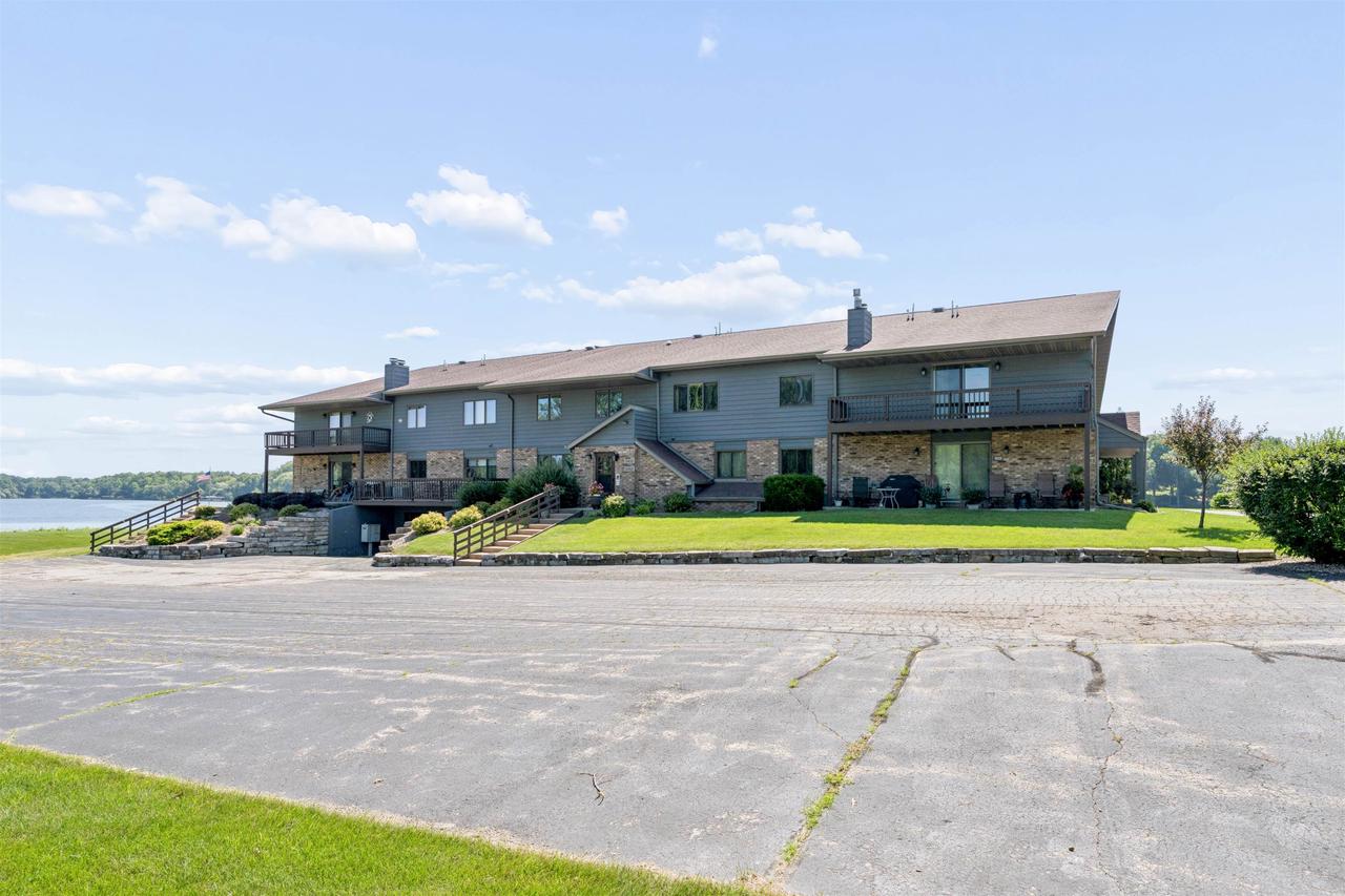 2490 Stroebe Island Drive — photo