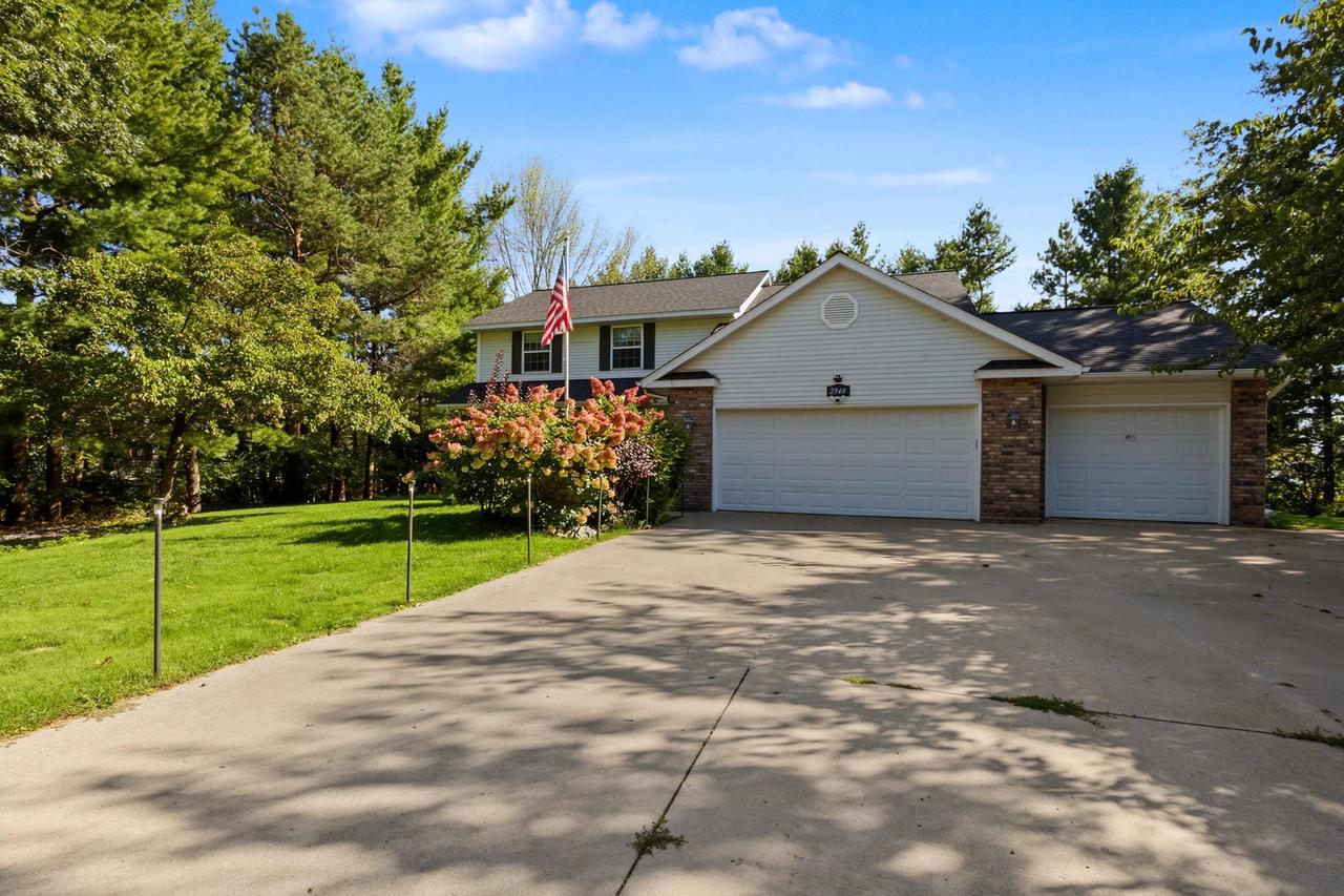 2340 Ok Bluff Circle — photo