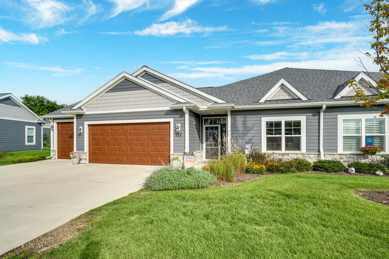 135 Phantom Lake Court — photo