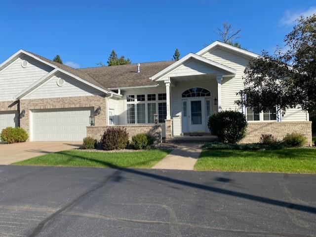 930 Pinewood Lane — photo