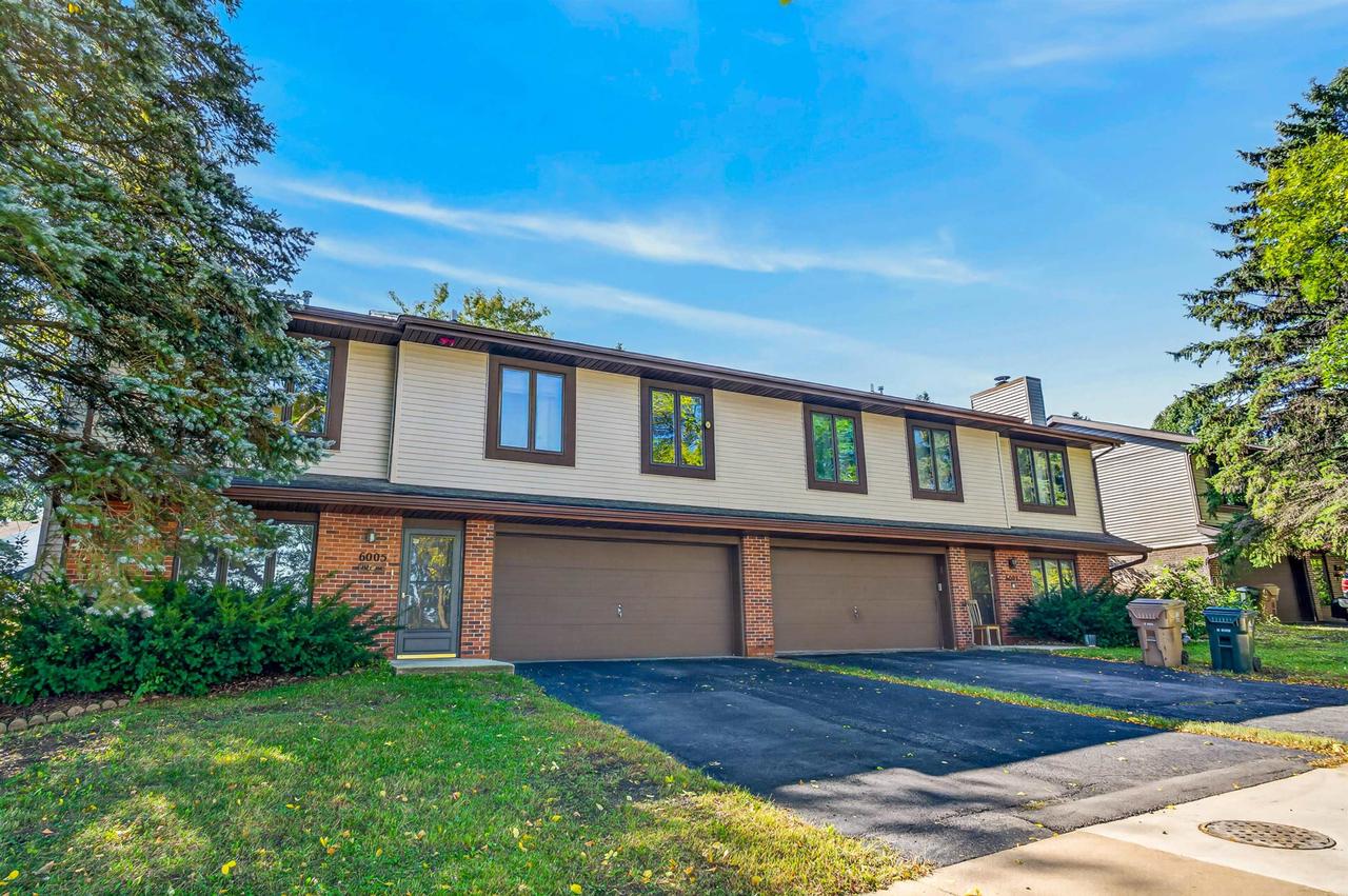 6005 Williamsburg Way — photo