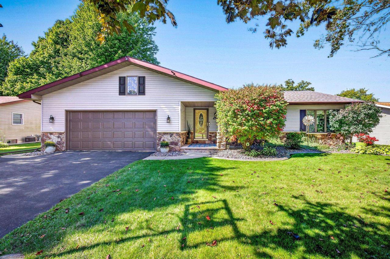 629 Woodside Drive — photo