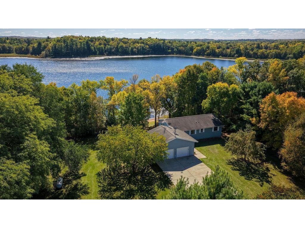 11485 Pine Lake Road — photo
