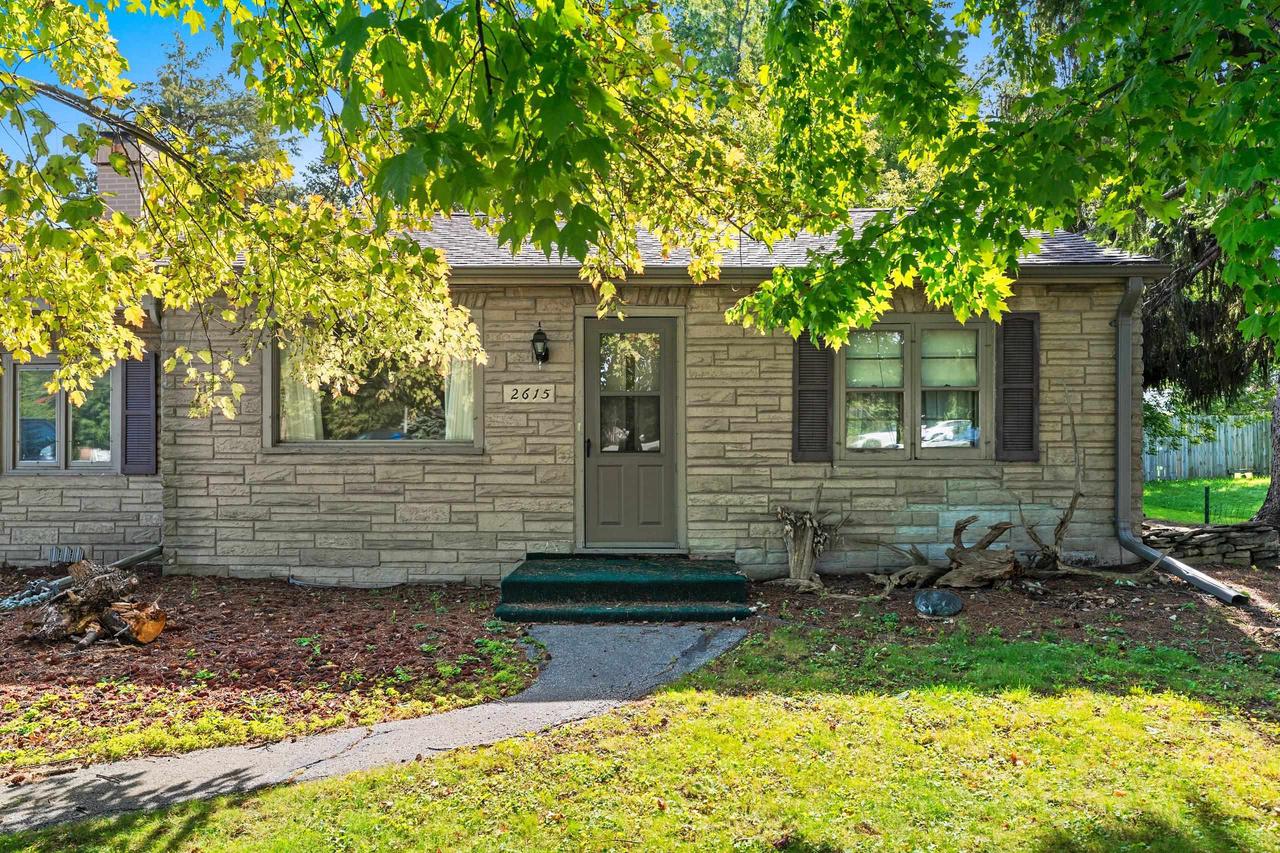 2615 W Highway Drive — photo