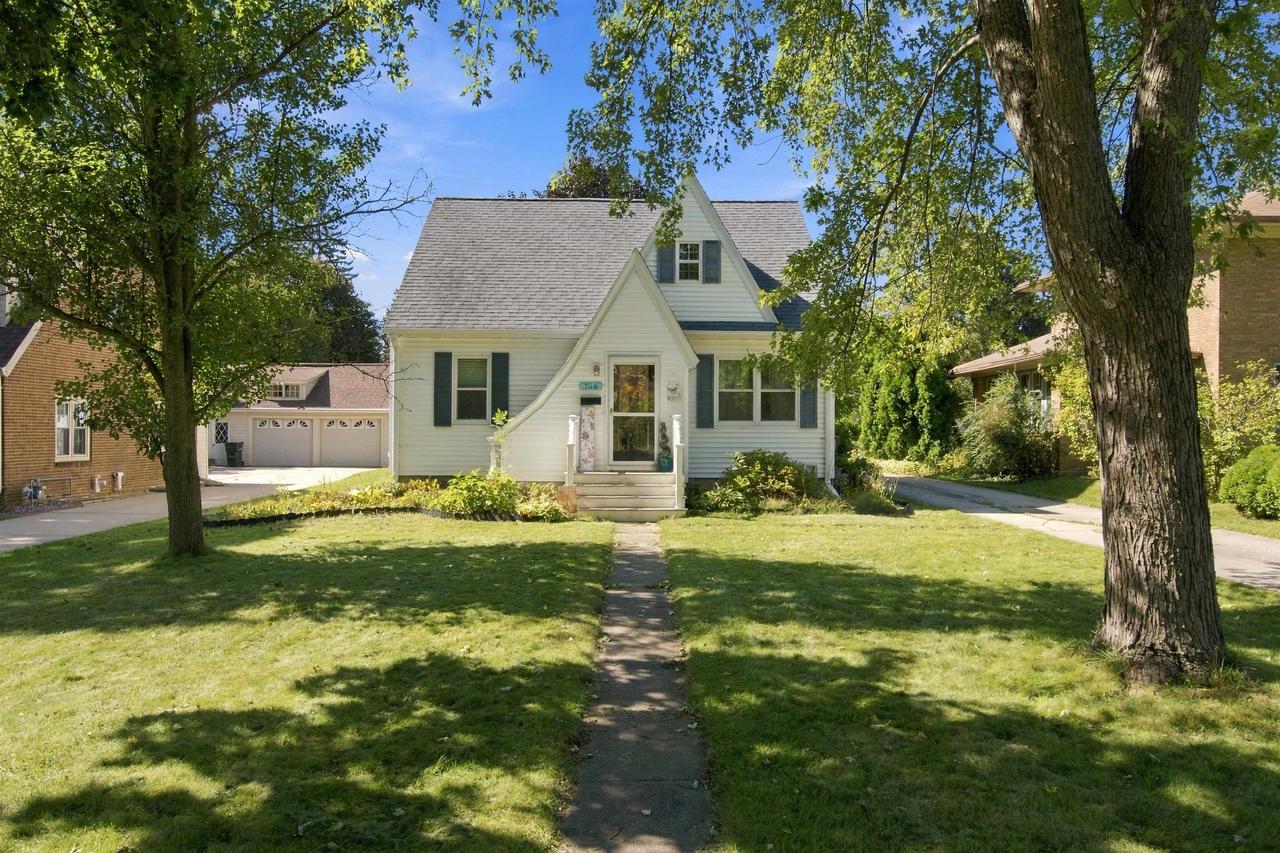 756 S Grove Street — photo