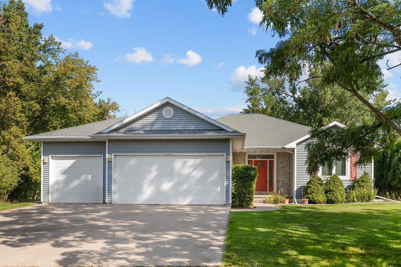 2282 Willow Way Drive — photo