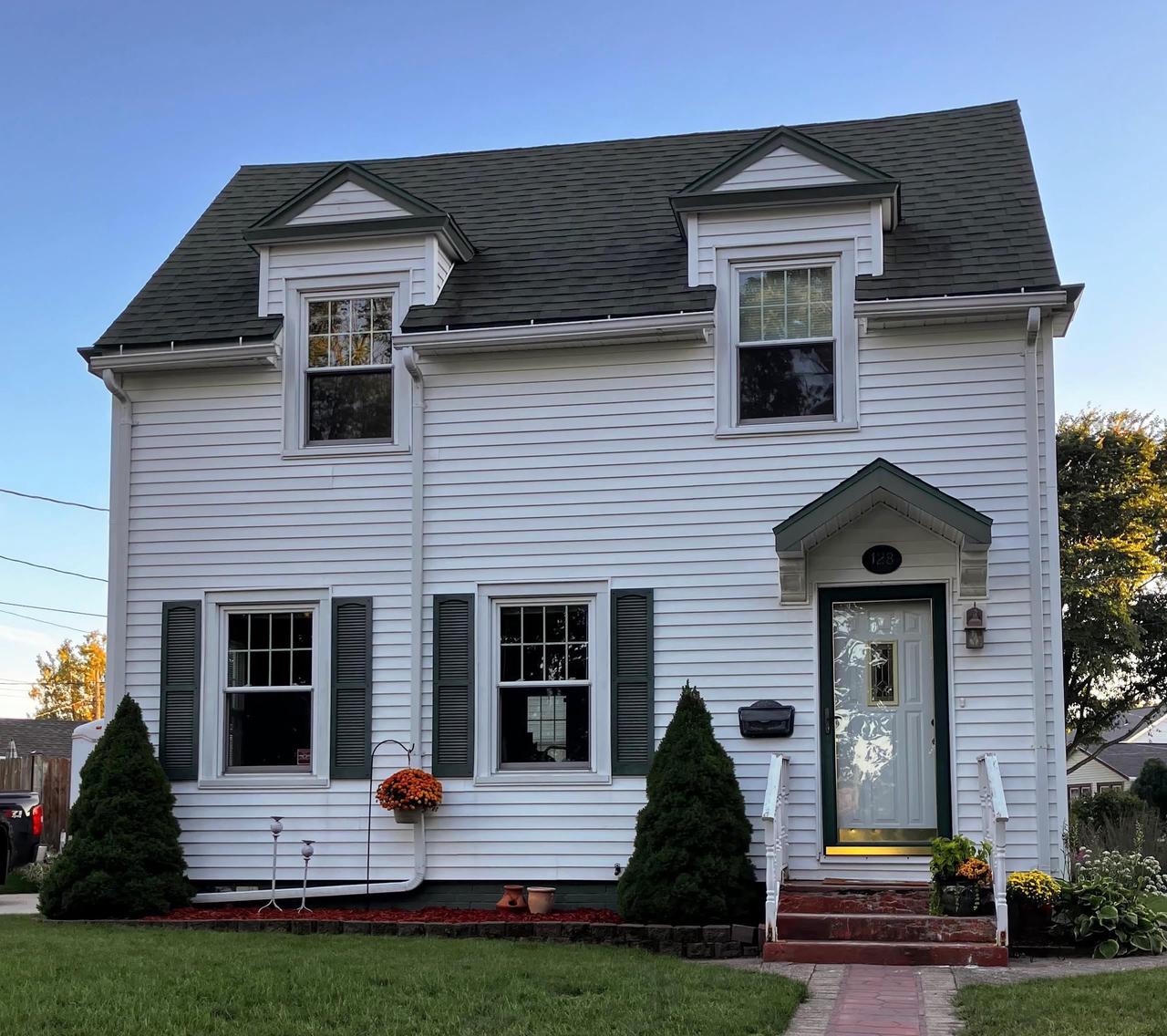 128 Riverview Drive — photo