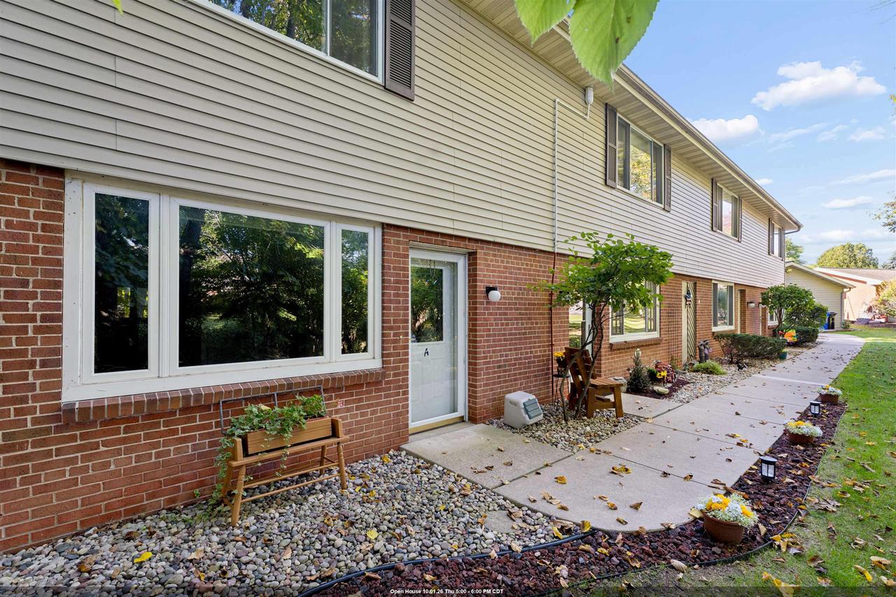 1031 S West Court #a — photo