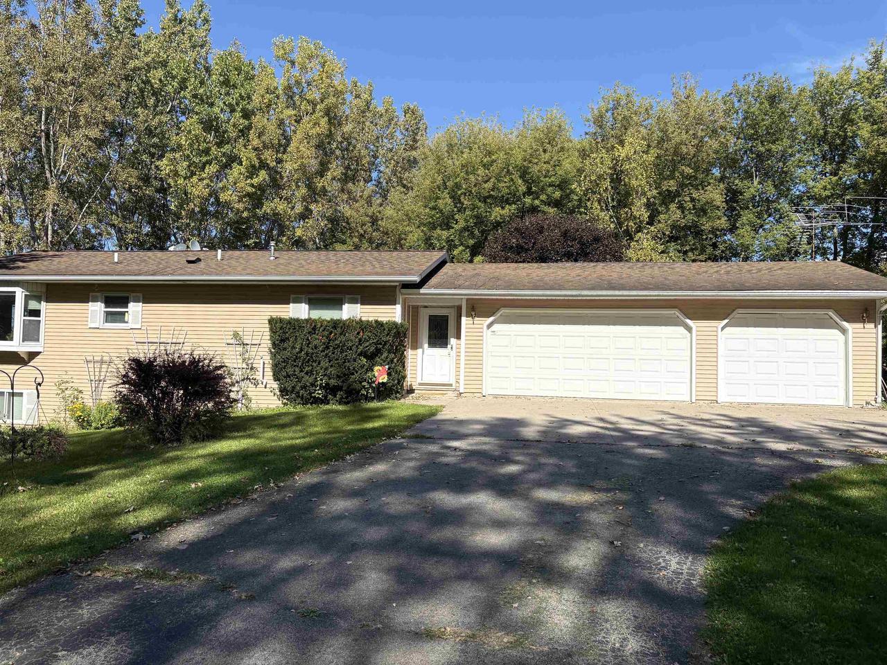 3956 County Rd G — photo