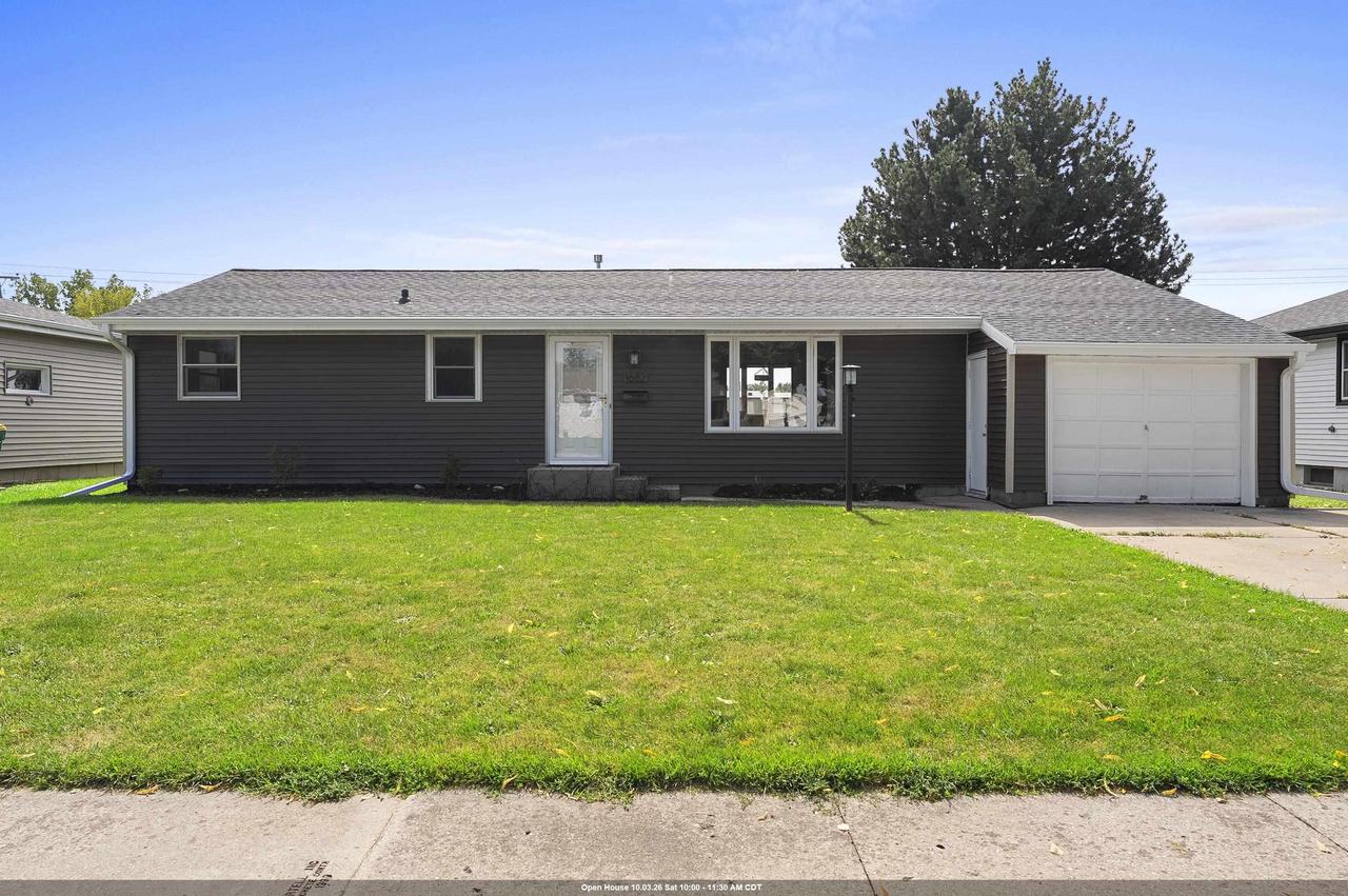 1682 Debra Lane — photo