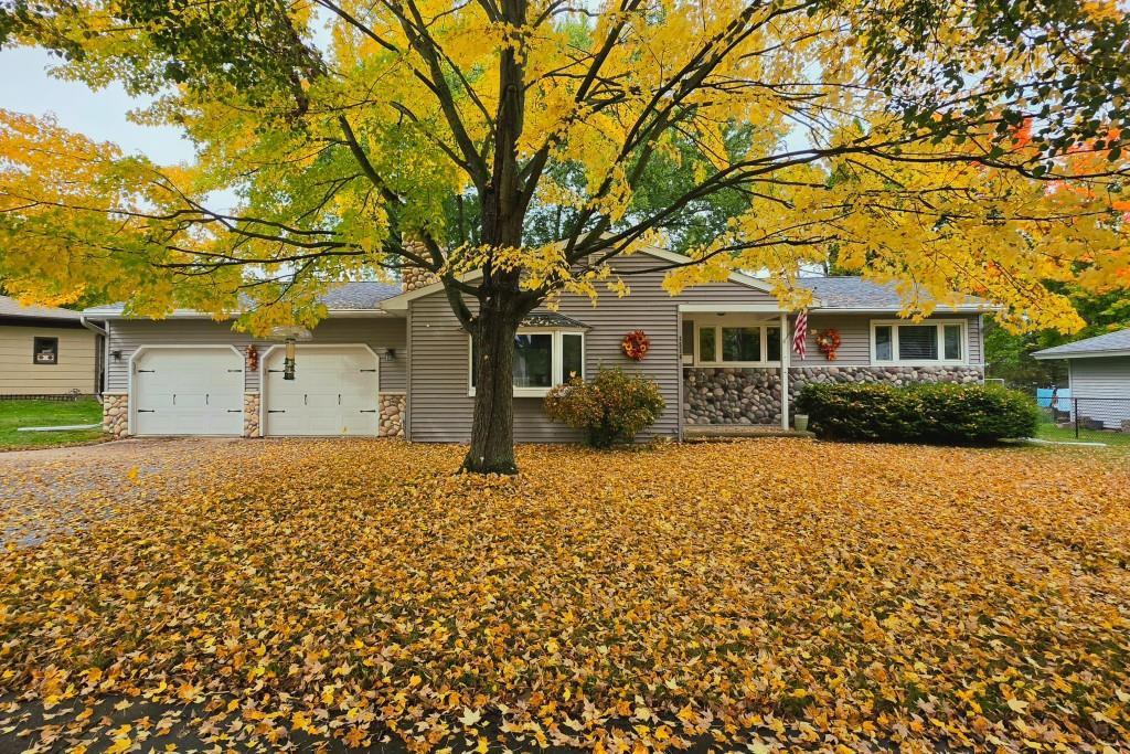 1516 Summit Drive — photo