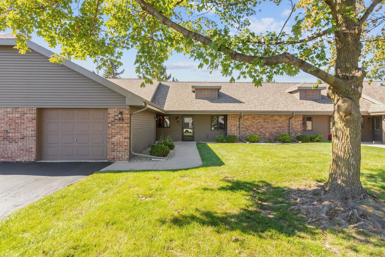 83 Spencer Village Court — photo