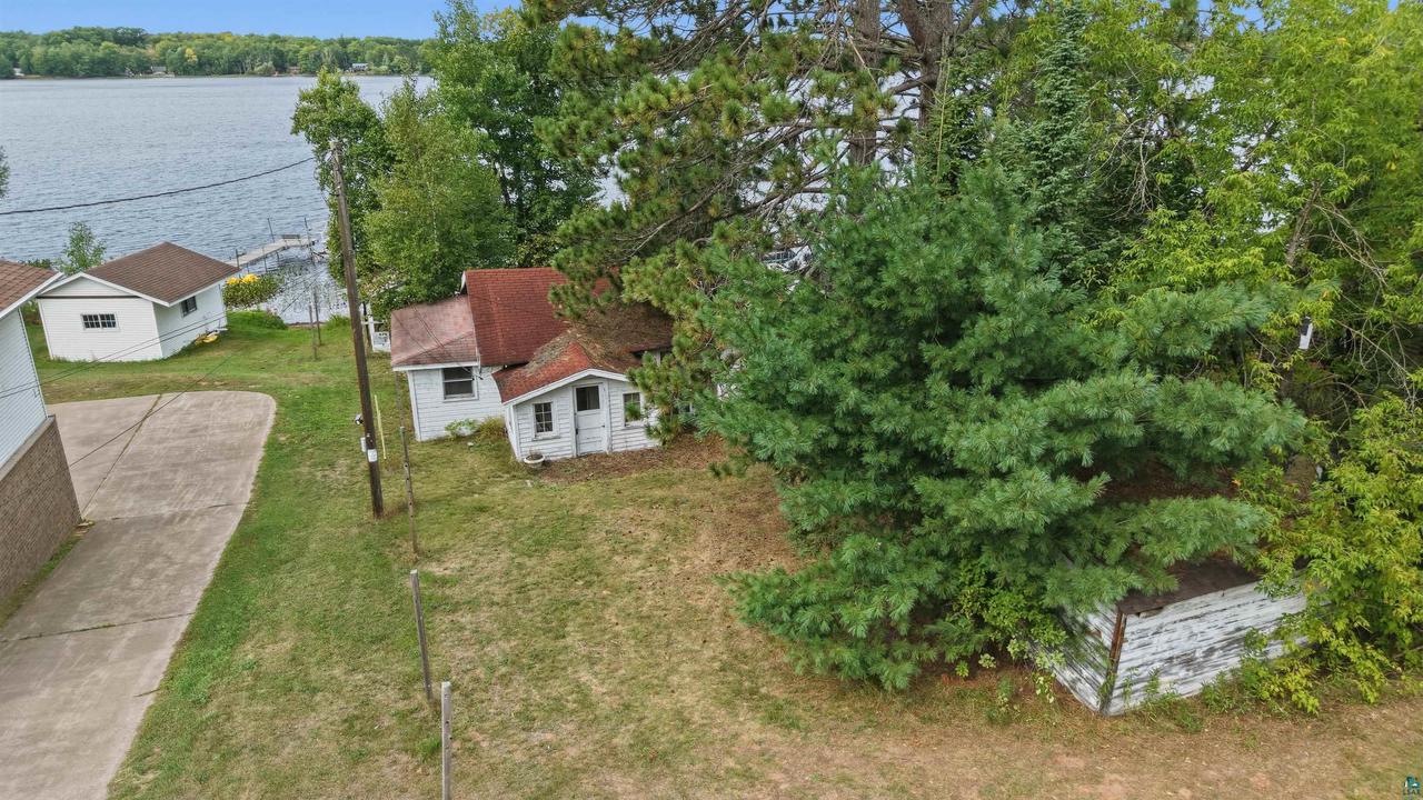 8075 S Dowling Lk Rd E — photo