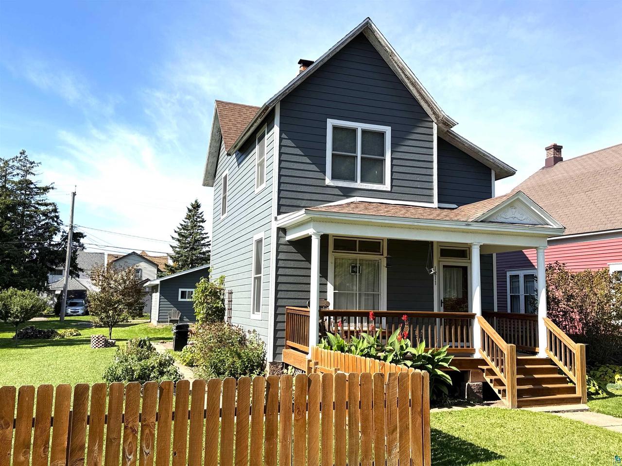 1211 Weeks Ave — photo
