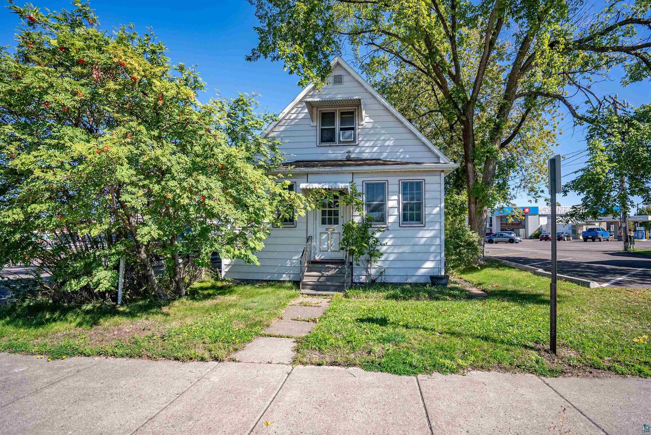 1418 Banks Ave — photo
