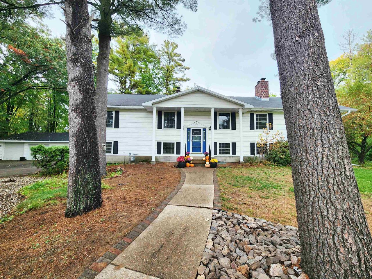 281 Van Slate Court — photo