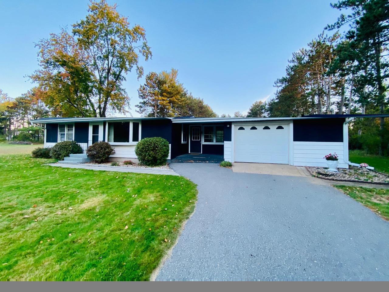 4026 Doolittle Drive — photo