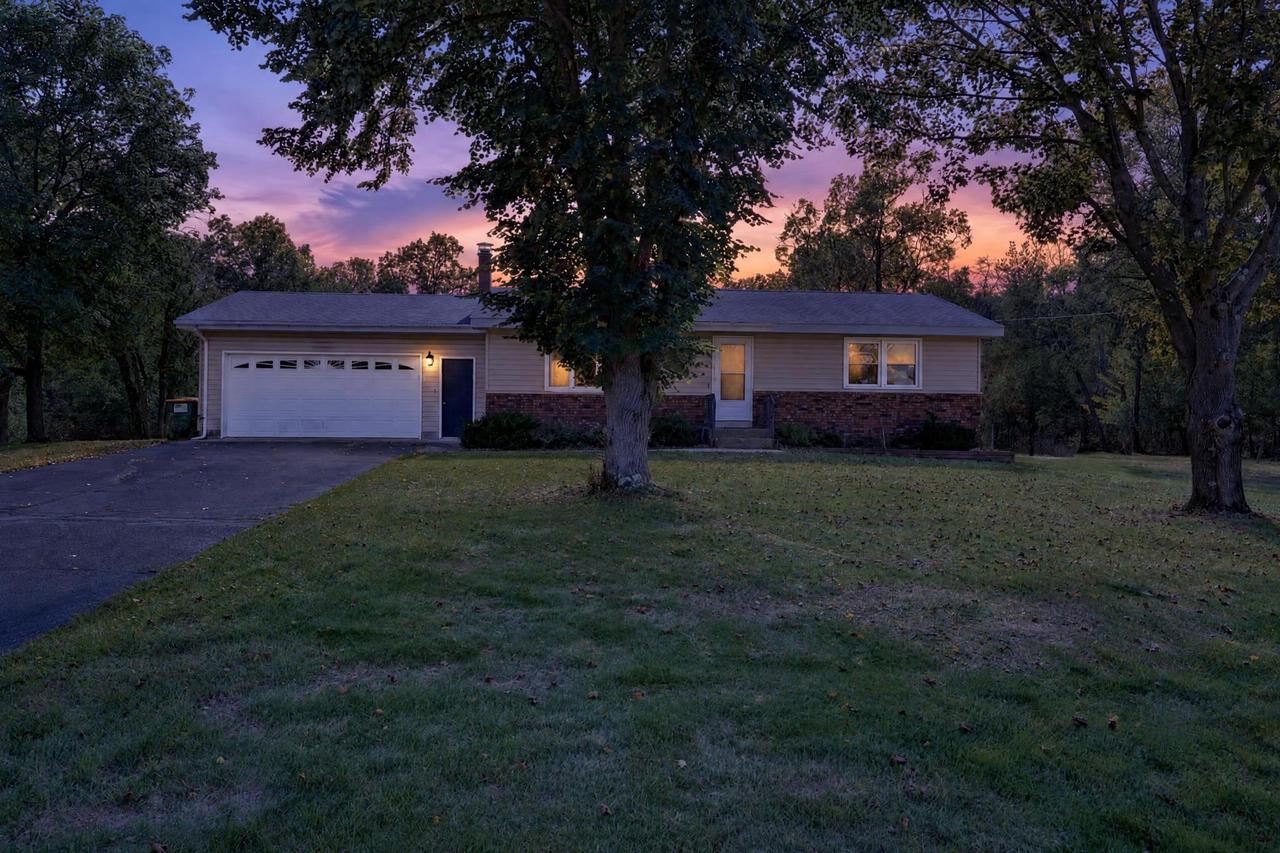 10283 Oak Ridge Road — photo