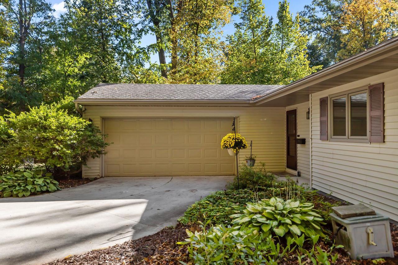 813 E Taft Avenue, Appleton, WI 54915 — photo 2