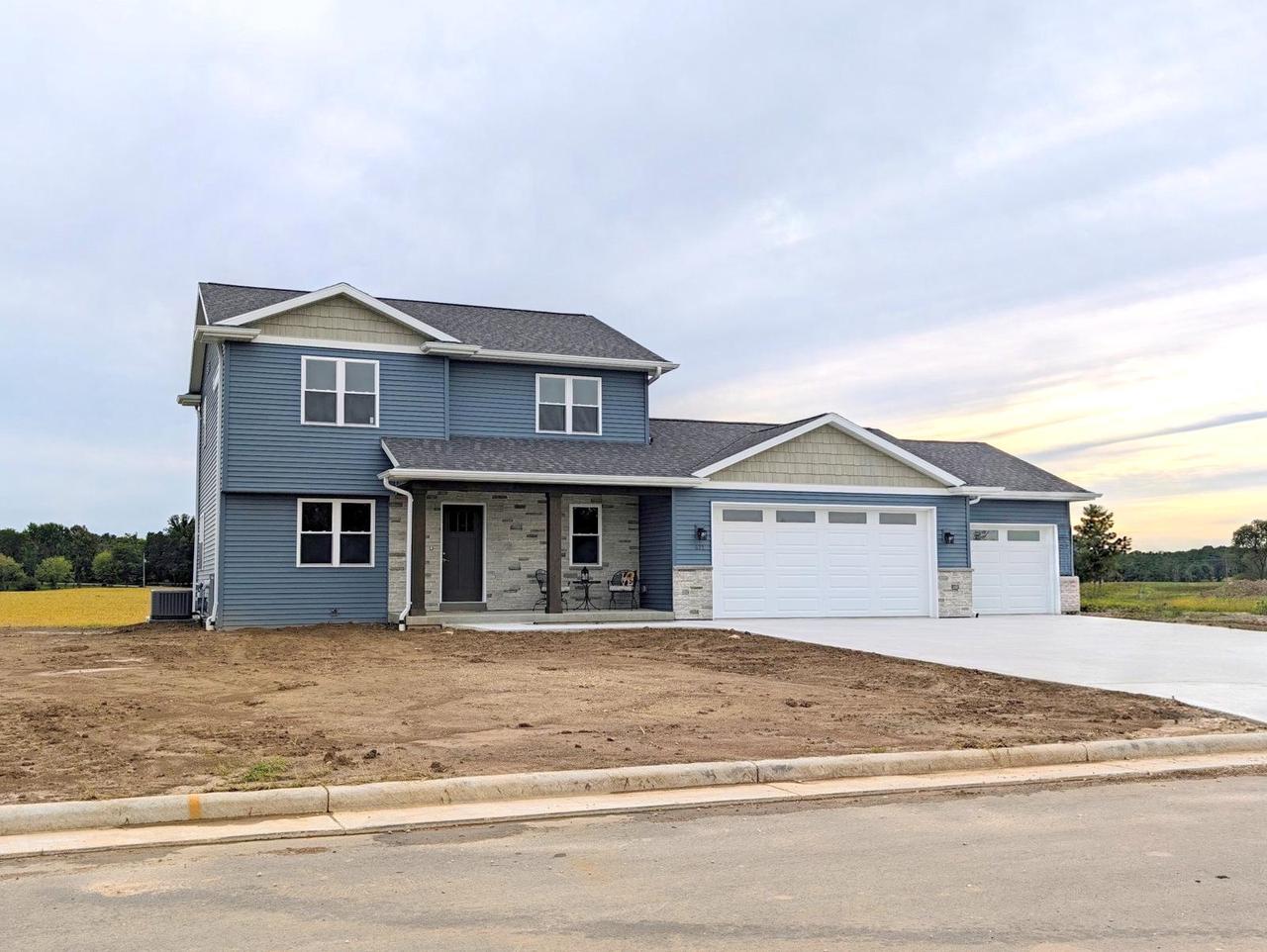 471 Rustic Ridge Drive, Brillion, WI 54110 — photo 3