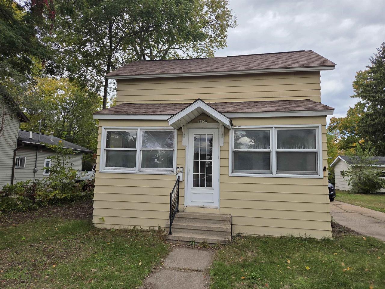 2250 Dixon Street — photo