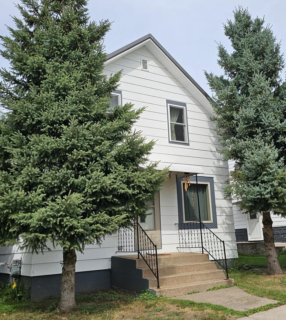 408 E E Street, Iron Mountain, MI 49801 — photo 3