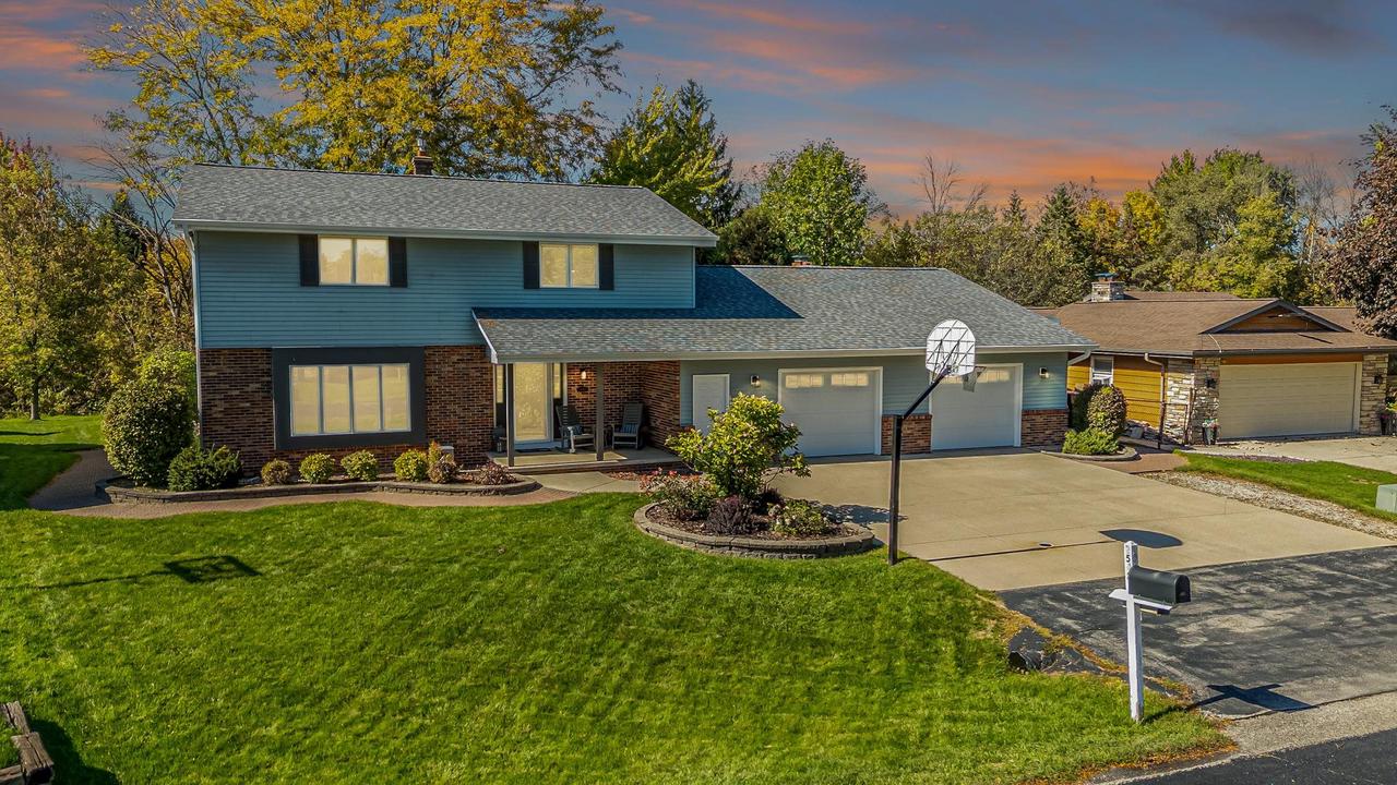 2543 W Sunnyview Circle — photo