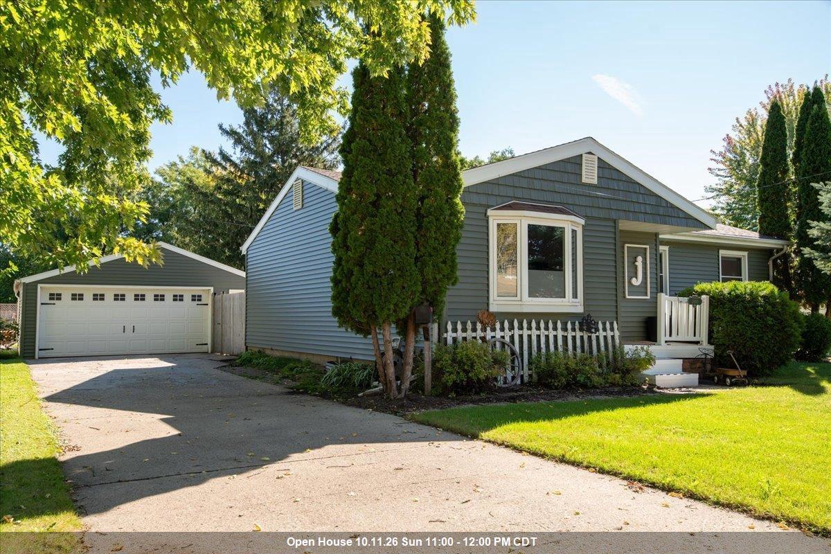1810 Fabry Street — photo